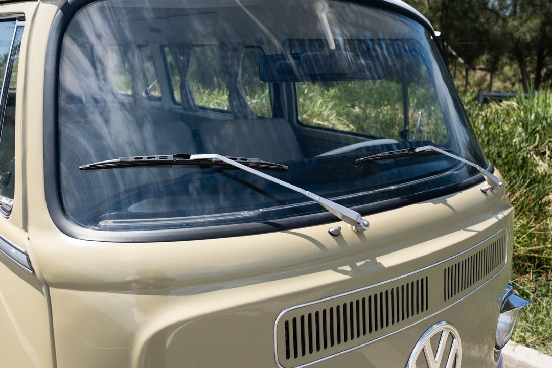 1968 Volkswagen Bay-Window Bus - Image 19 of 31
