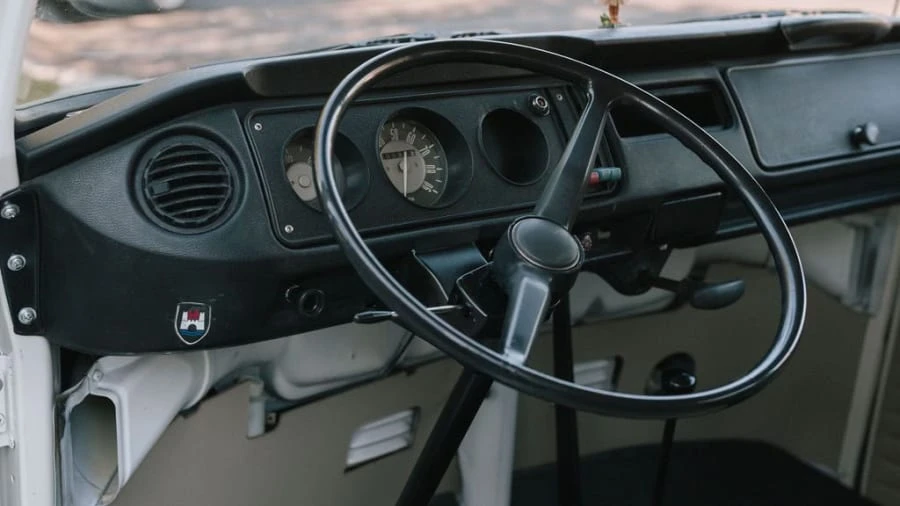 1968 Volkswagen Bay-Window Bus - Image 4 of 30