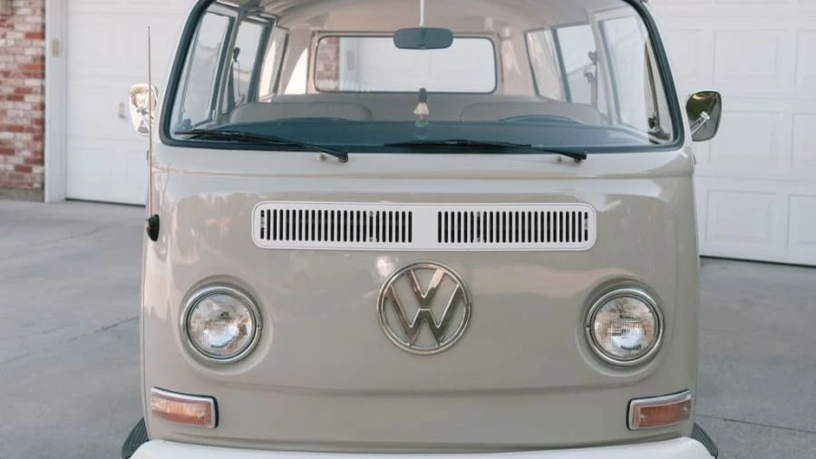 1968 Volkswagen Bay-Window Bus - Image 13 of 30