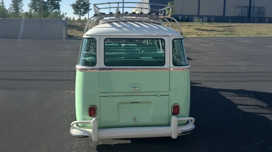 1968 Volkswagen Bay-Window Bus - Image 12 of 31