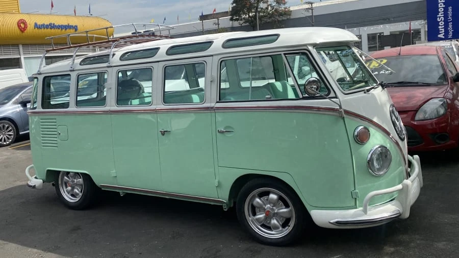 1968 Volkswagen Bay-Window Bus - Image 23 of 31
