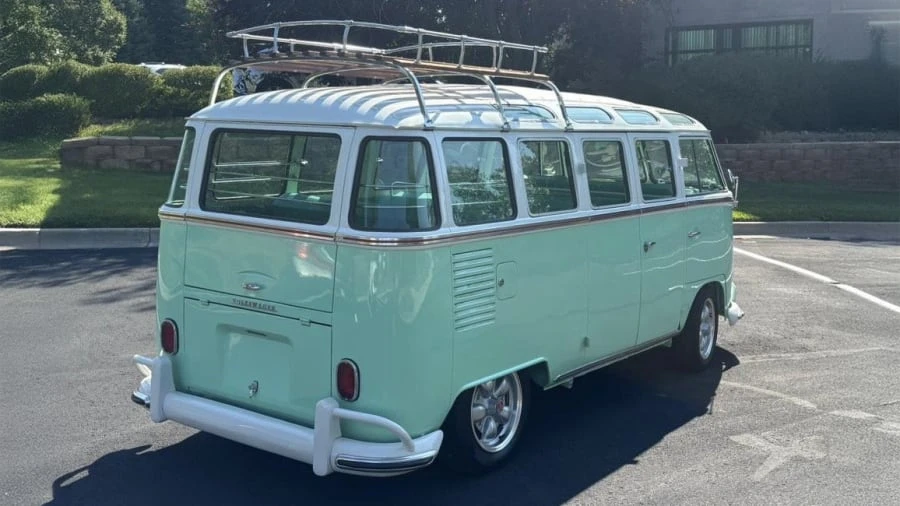 1968 Volkswagen Bay-Window Bus - Image 3 of 31