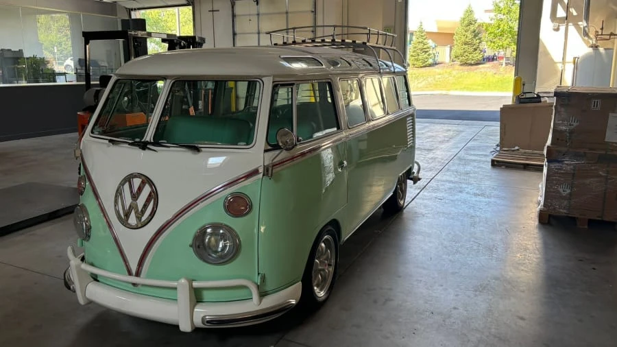 1968 Volkswagen Bay-Window Bus - Image 10 of 31
