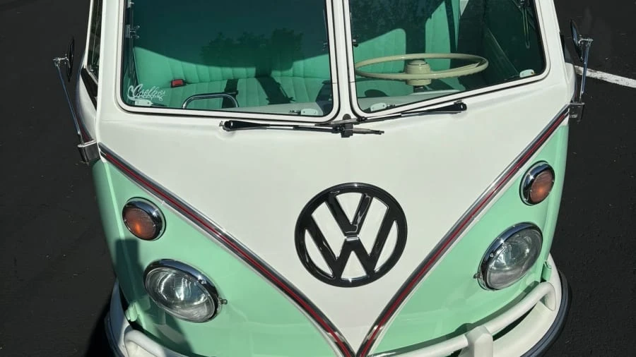 1968 Volkswagen Bay-Window Bus - Image 20 of 31