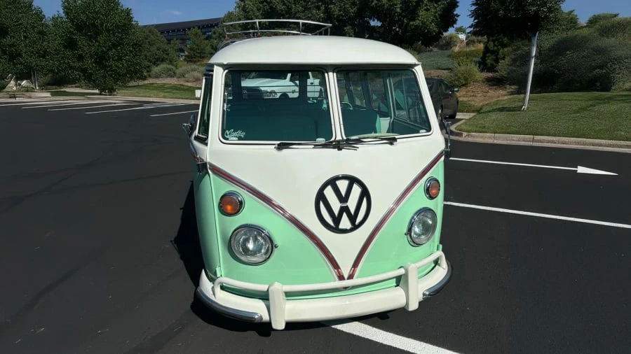 1968 Volkswagen Bay-Window Bus - Image 19 of 31