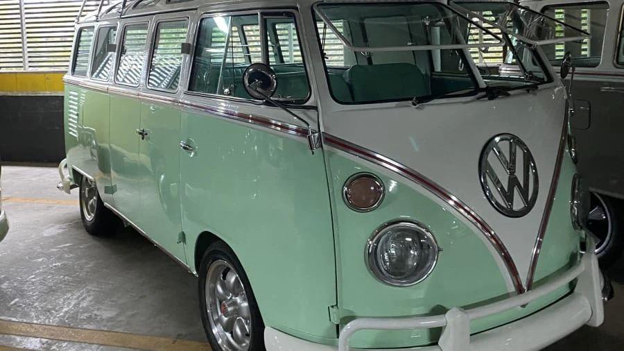 1968 Volkswagen Bay-Window Bus - Image 21 of 31