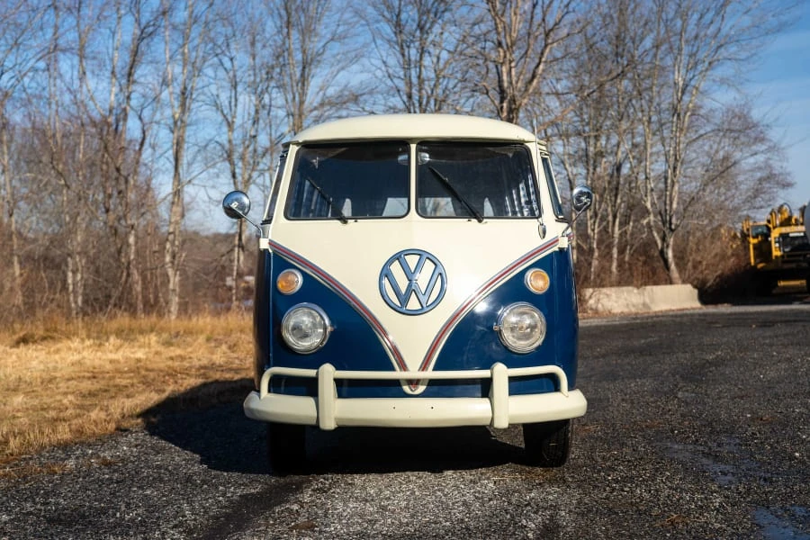 1968 Volkswagen Bay-Window Bus - Image 4 of 23
