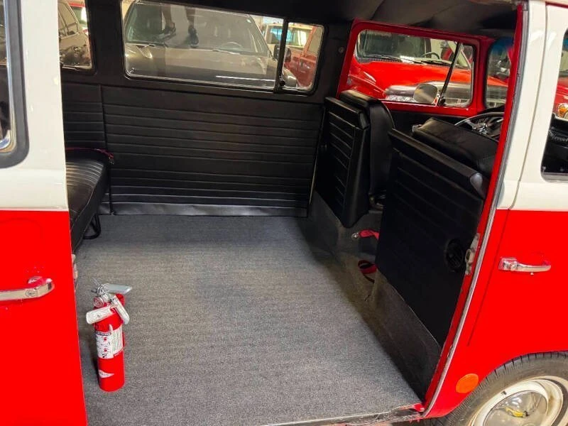1968 Volkswagen Bay-Window Bus - Image 11 of 20