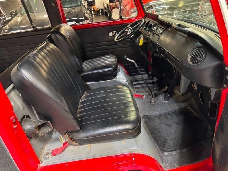 1968 Volkswagen Bay-Window Bus - Image 17 of 20