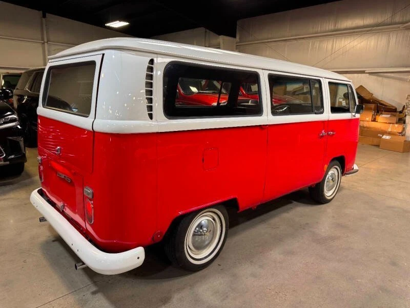 1968 Volkswagen Bay-Window Bus - Image 4 of 20