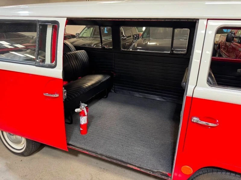 1968 Volkswagen Bay-Window Bus - Image 9 of 20