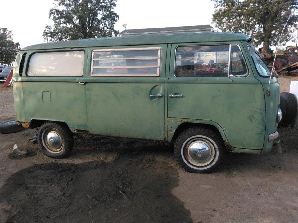 1968 Volkswagen Bay-Window Camper - Image 4 of 31