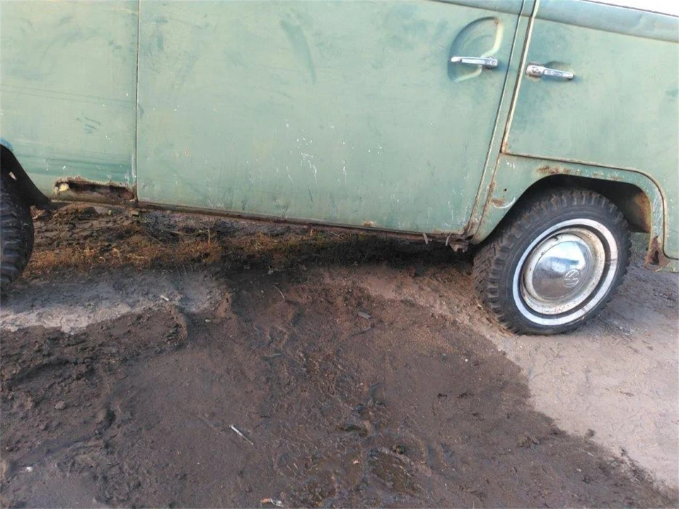 1968 Volkswagen Bay-Window Camper - Image 11 of 31