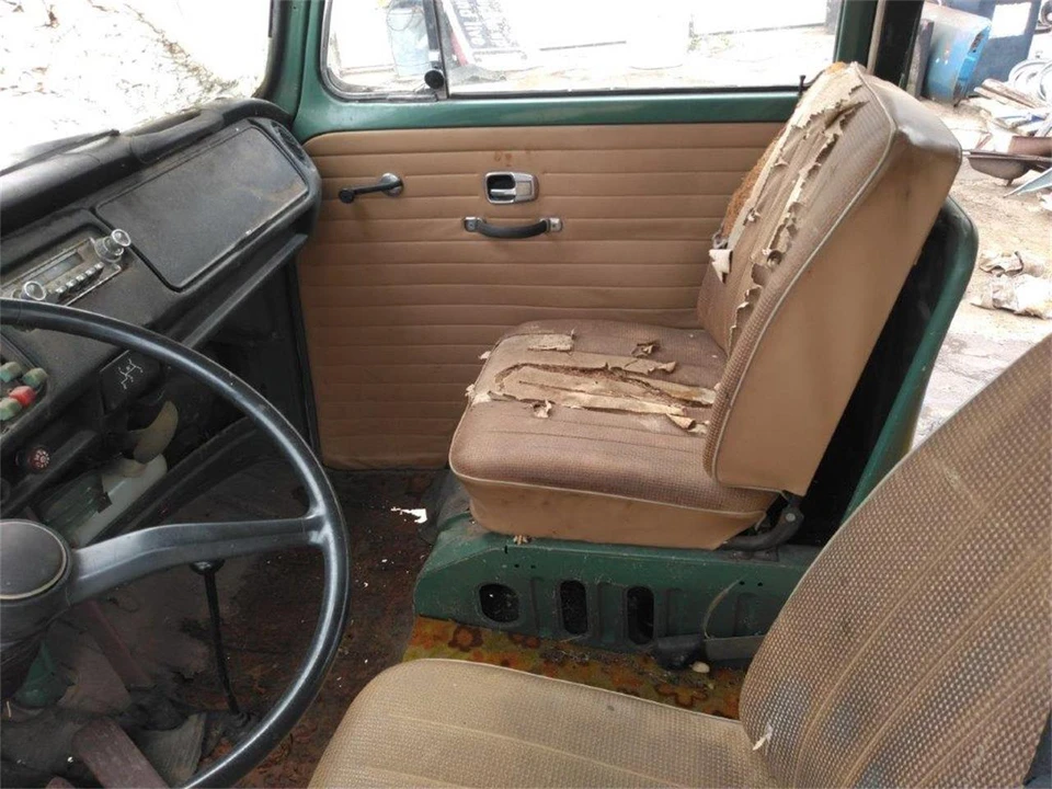 1968 Volkswagen Bay-Window Camper - Image 15 of 31