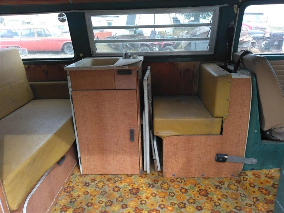 1968 Volkswagen Bay-Window Camper - Image 21 of 31