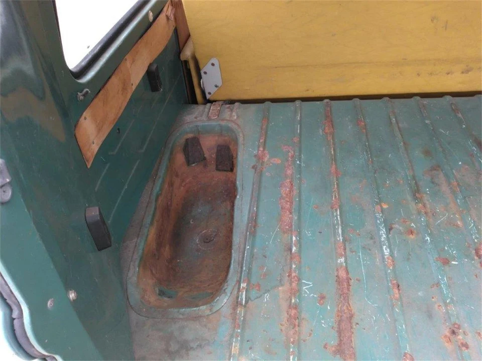 1968 Volkswagen Bay-Window Camper - Image 29 of 31