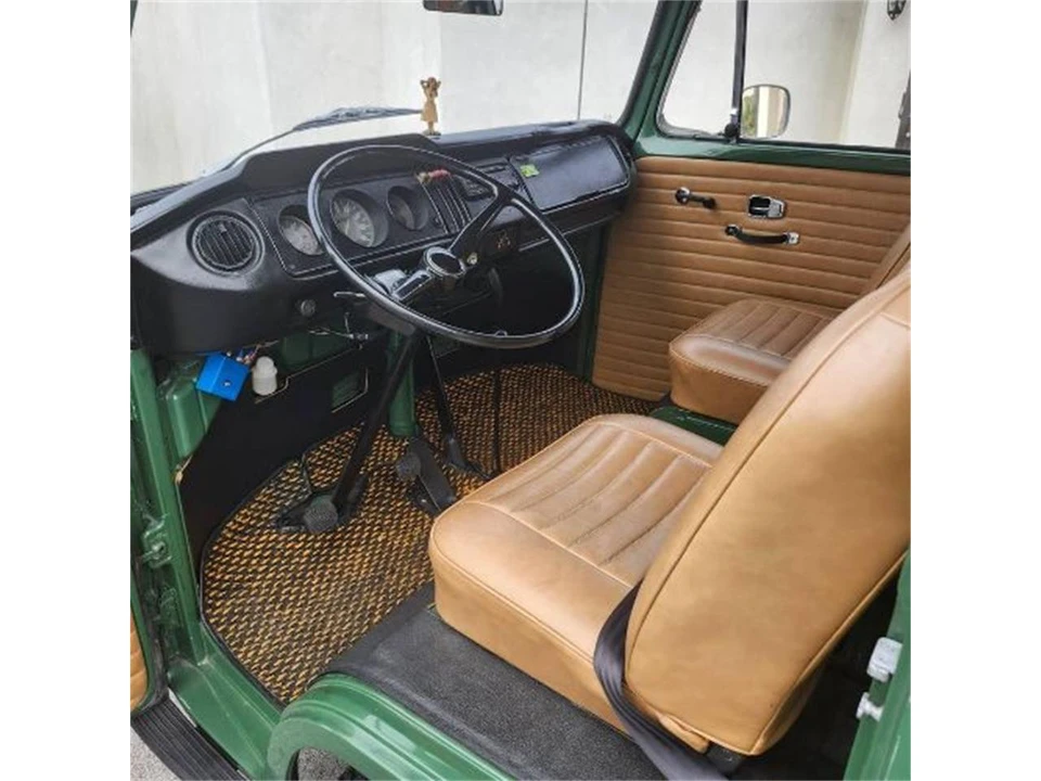 1968 Volkswagen Bay-Window Camper - Image 9 of 11