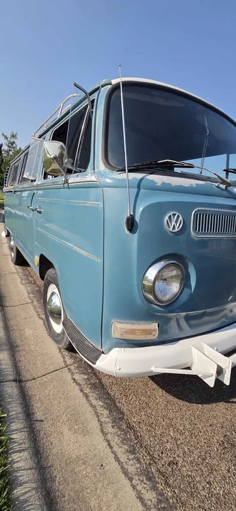 1968 Volkswagen Bay-Window Bus - Image 9 of 16