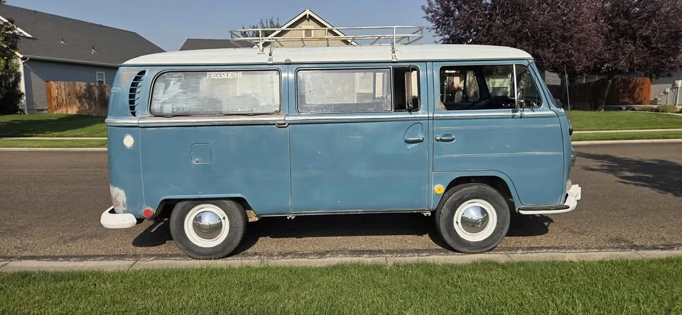 1968 Volkswagen Bay-Window Bus - Image 2 of 16