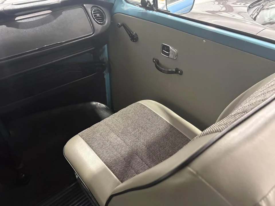 1968 Volkswagen Bay-Window Bus - Image 11 of 14