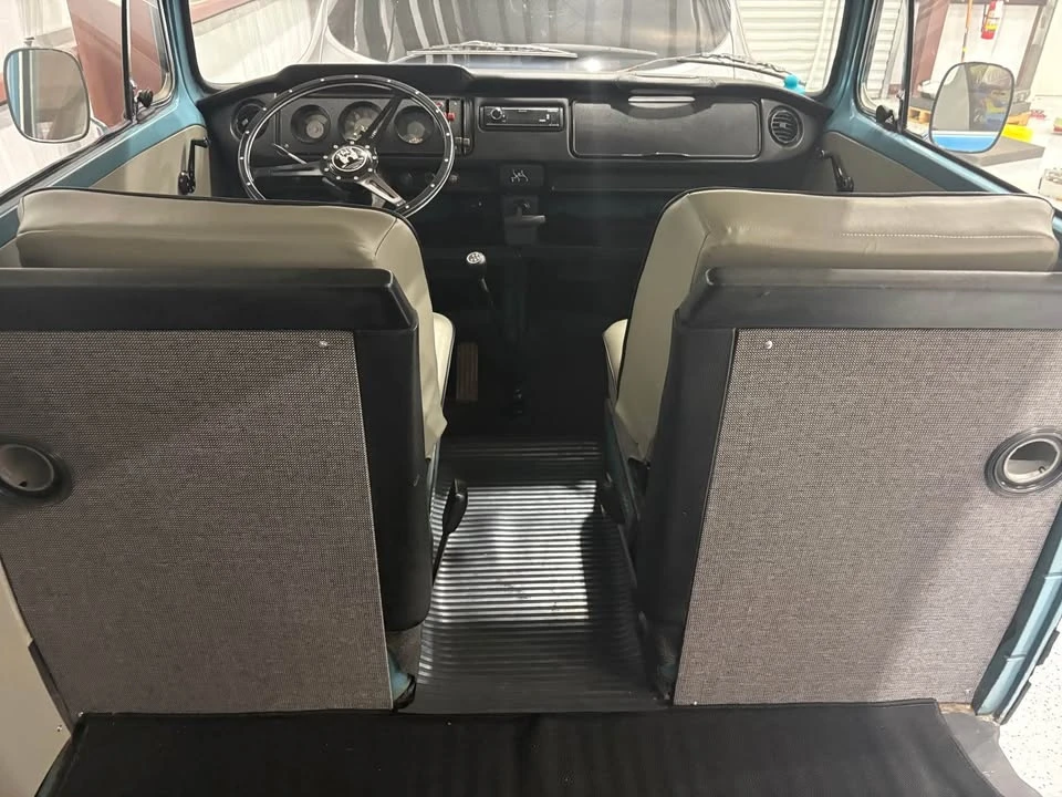 1968 Volkswagen Bay-Window Bus - Image 13 of 14