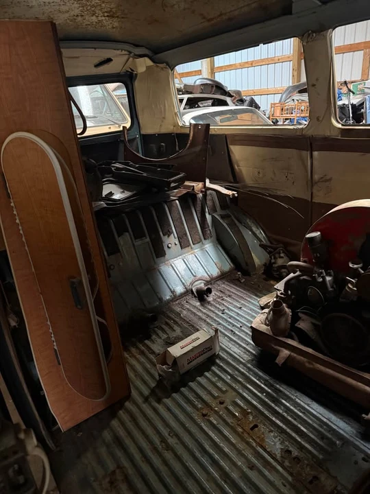 1968 Volkswagen Bay-Window Bus - Image 7 of 8