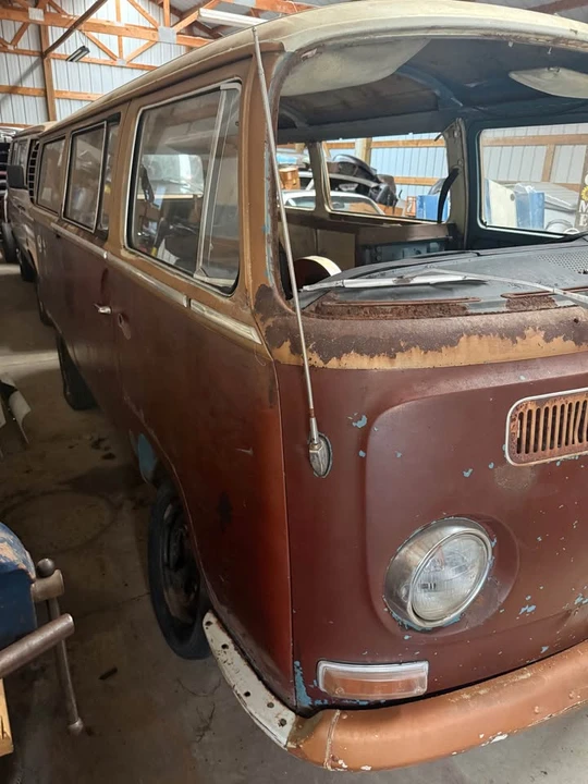 1968 Volkswagen Bay-Window Bus - Image 3 of 8