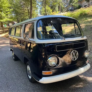1968 Volkswagen Bus T2a Bay Window Standard