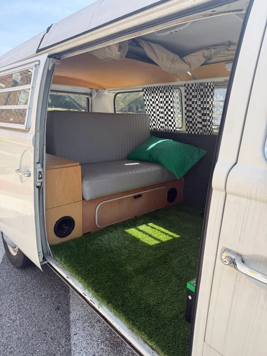 1968 Volkswagen Bay-Window Camper - Image 16 of 20