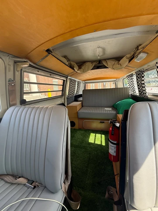 1968 Volkswagen Bay-Window Camper - Image 11 of 20