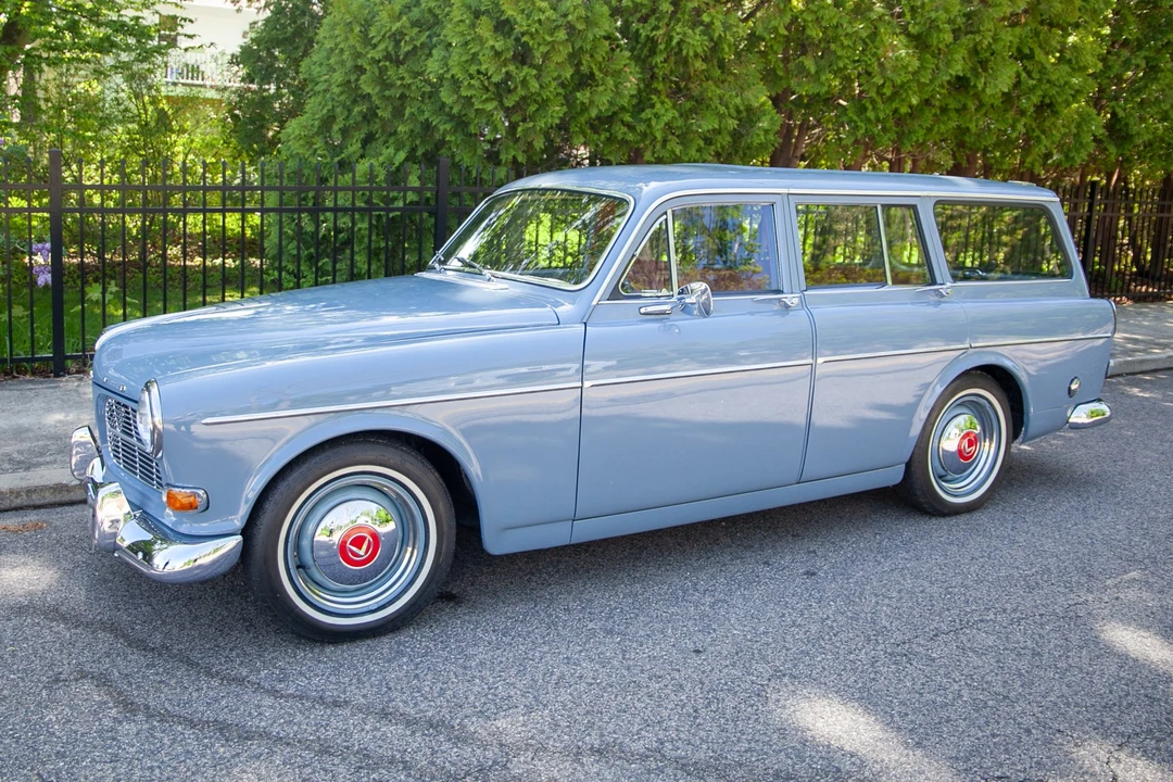 1968 Volvo 220 - Image 8 of 31