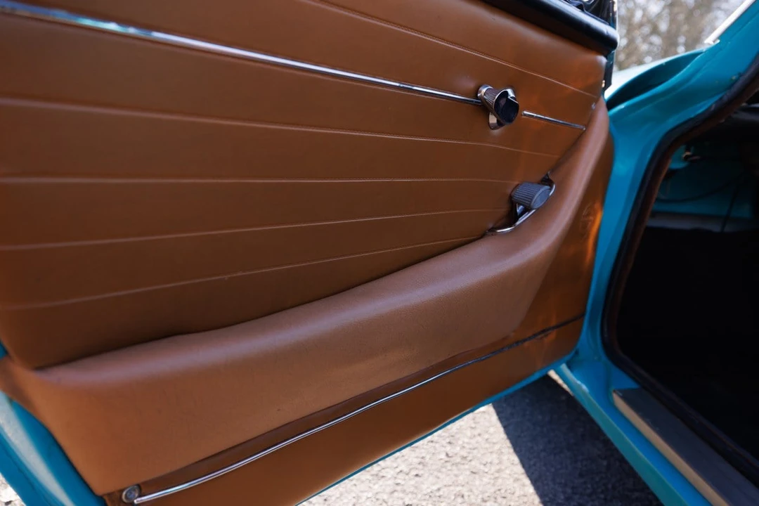 1968 Volvo 1800S - Image 25 of 30