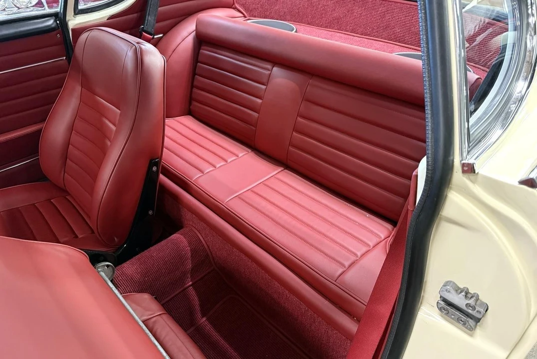1968 Volvo P1800 - Image 8 of 12