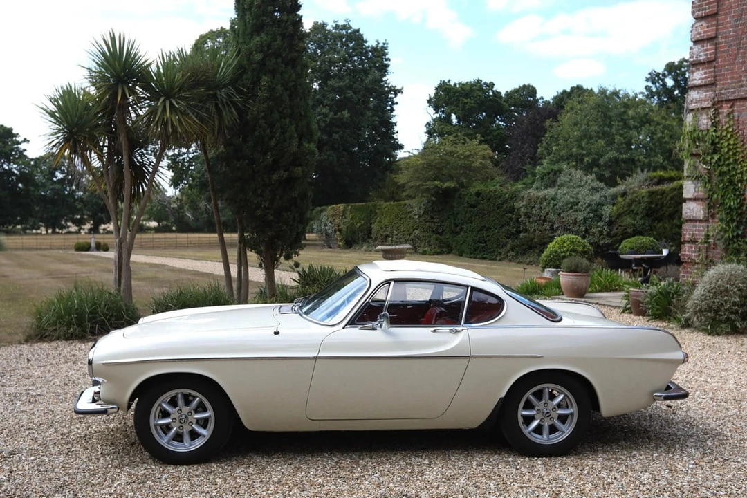 1968 Volvo 1800S - Image 15 of 30