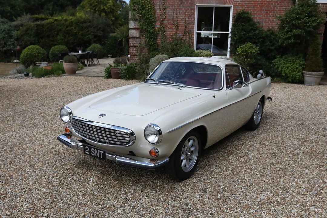 1968 Volvo 1800S - Image 11 of 30