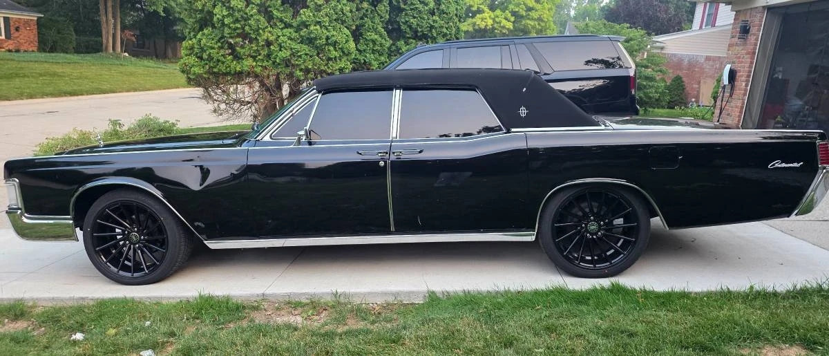1968 Lincoln Continental 4th Gen - Image 10 of 24