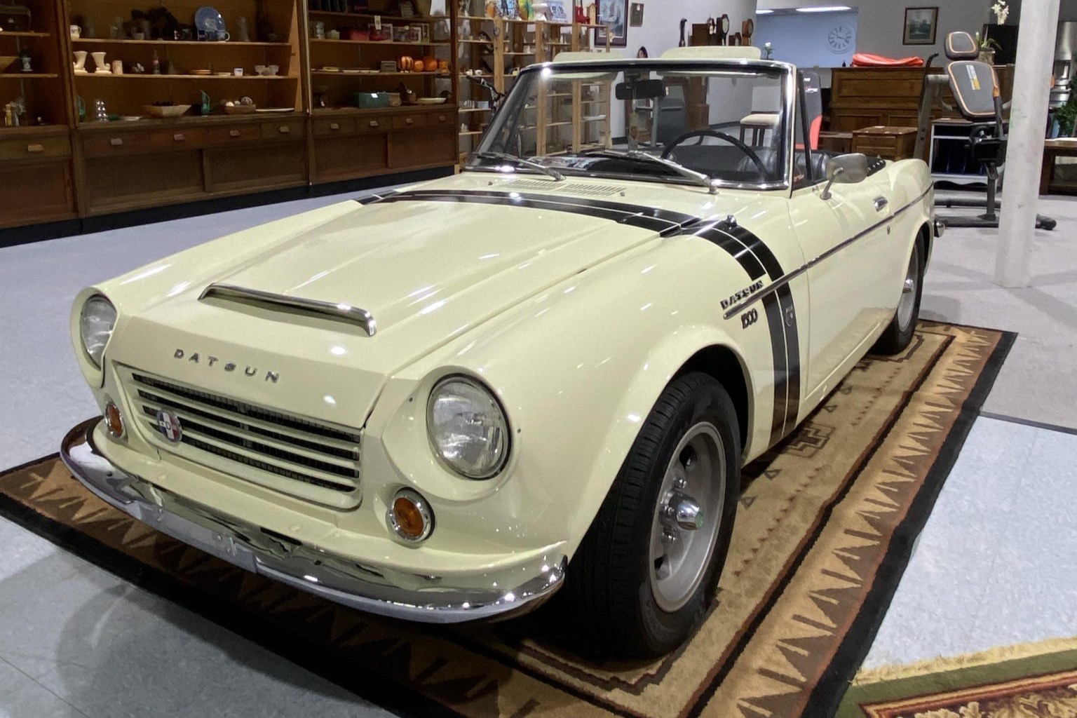 U20-Powered 1968 Datsun 1600 Roadster 5-Speed