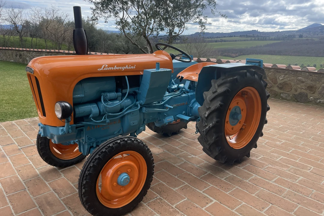 1969 Lamborghini Tractors - Image 2 of 31