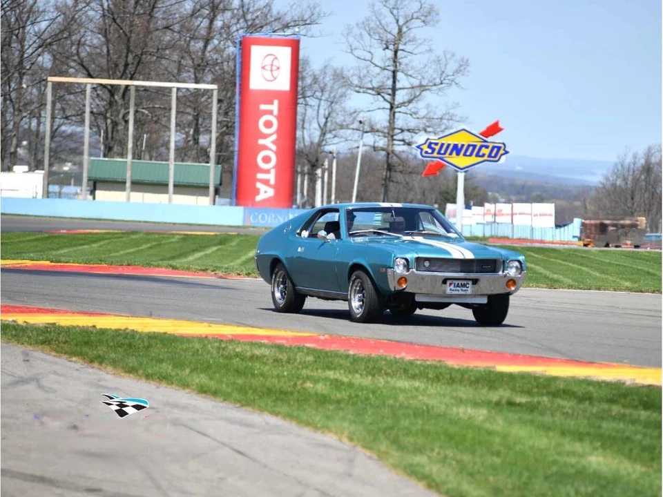 1969 AMC AMX - Image 10 of 17
