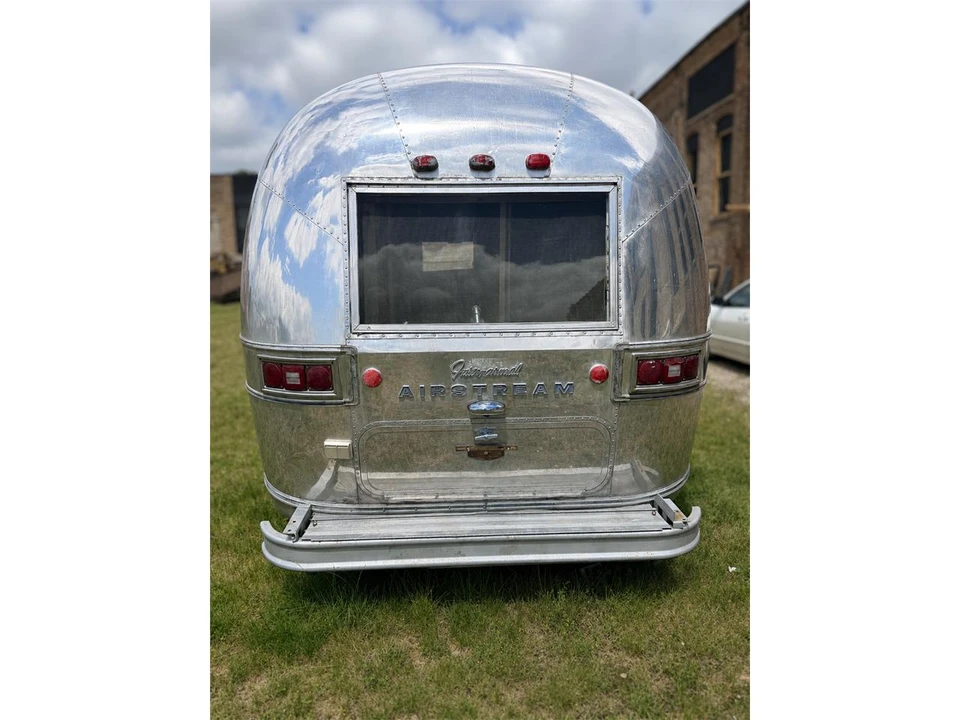 1969 Airstream - Image 2 of 24