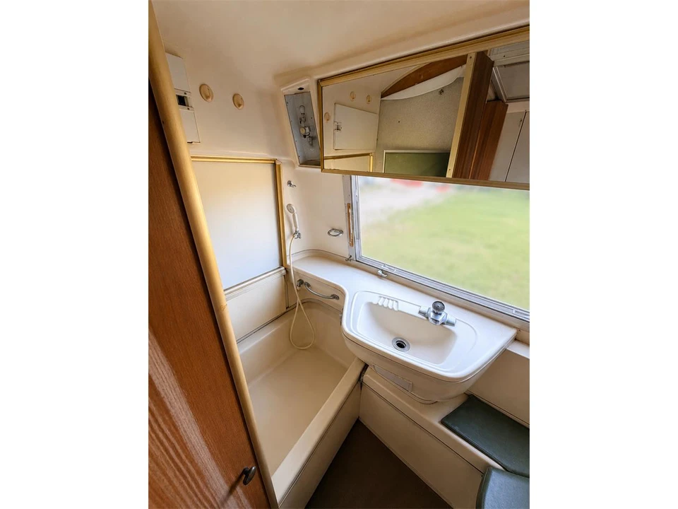 1969 Airstream - Image 9 of 24