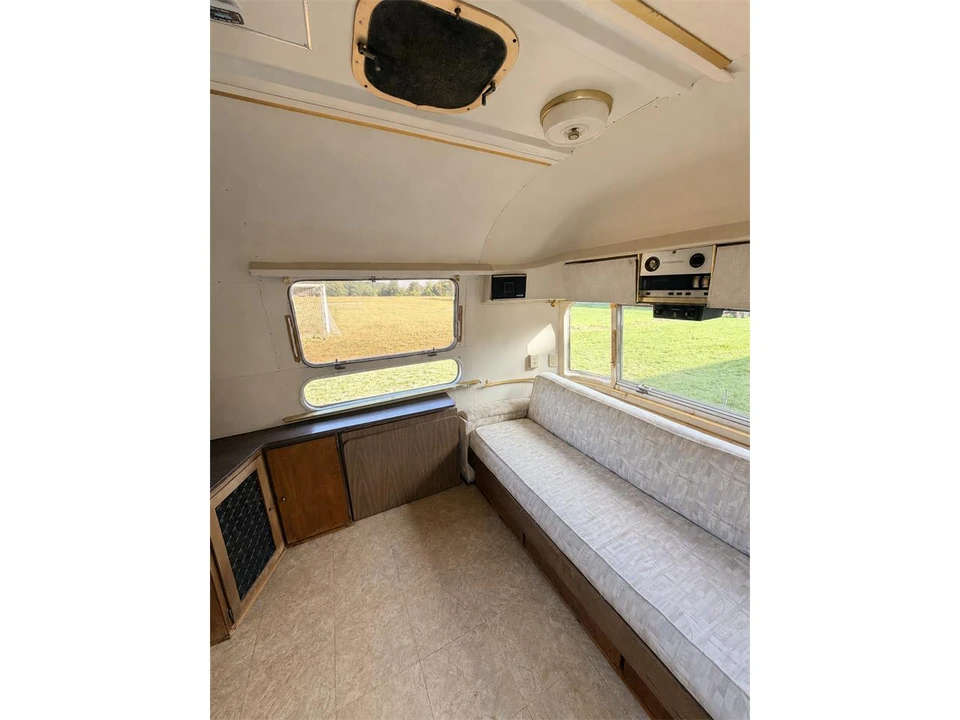 1969 Airstream - Image 14 of 24