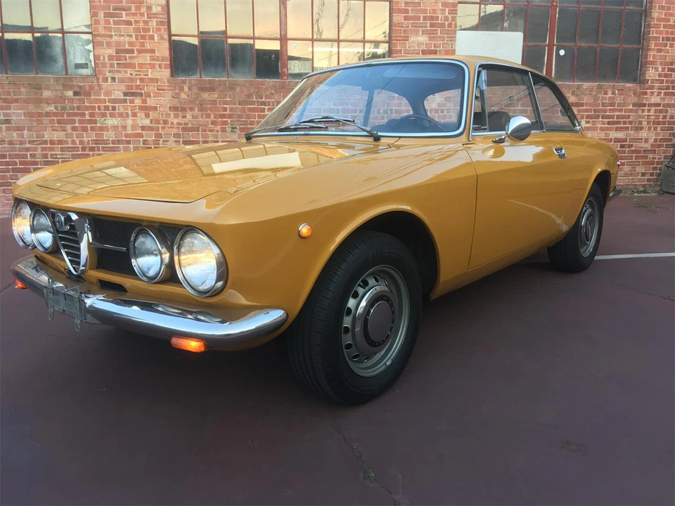 1969 Alfa Romeo 1750 GT Veloce - Image 4 of 31