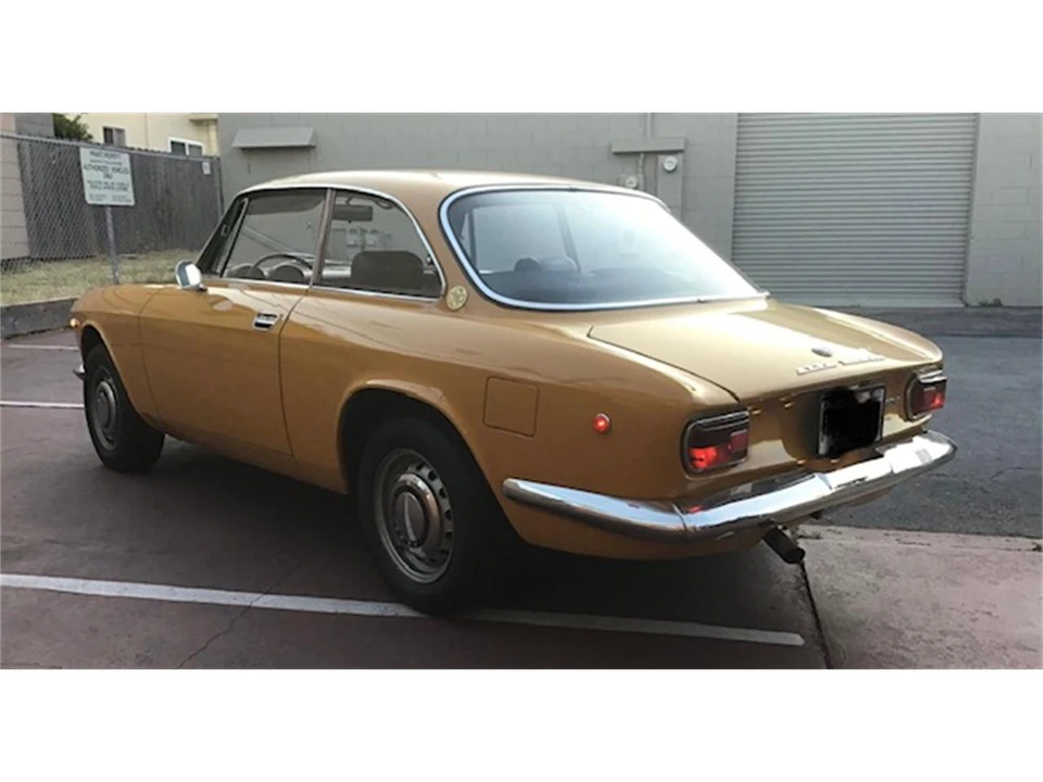 1969 Alfa Romeo 1750 GT Veloce - Image 13 of 31