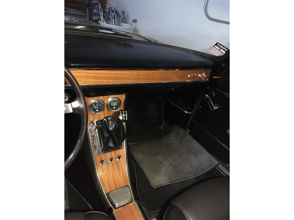 1969 Alfa Romeo 1750 GT Veloce - Image 29 of 31