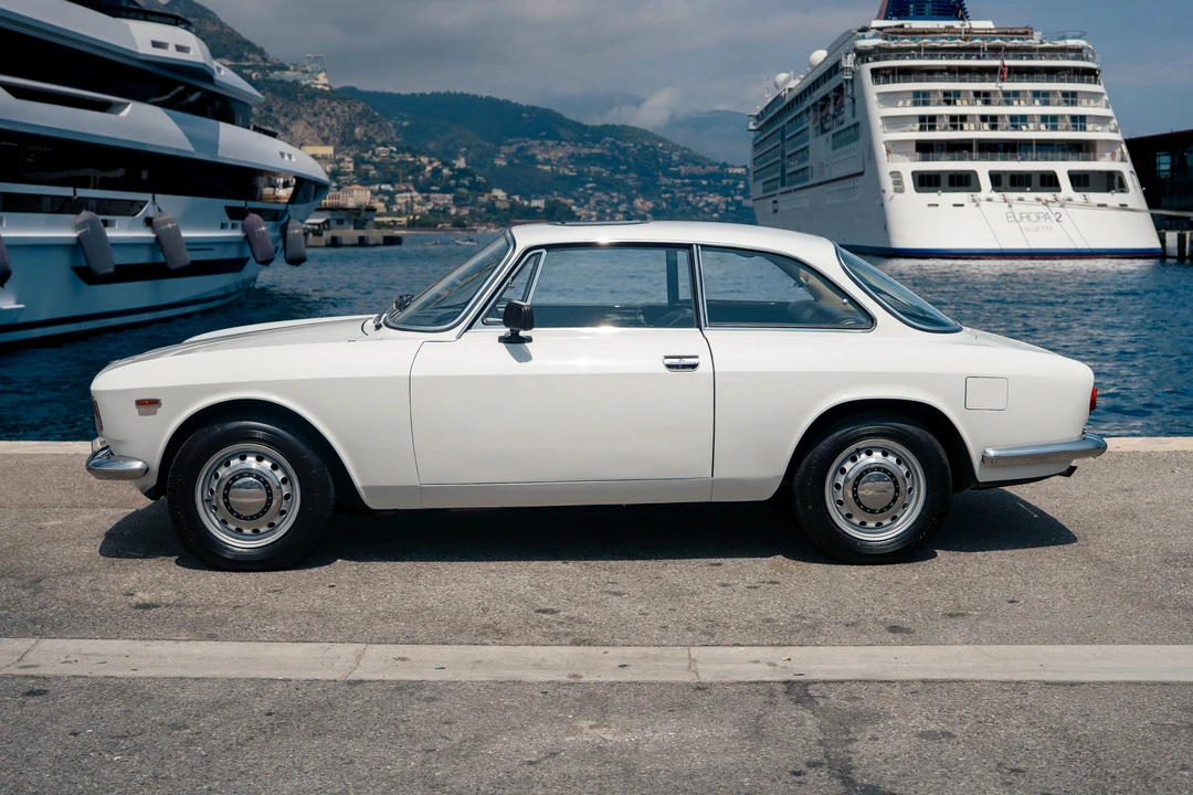 1969 Alfa Romeo GT 1300 Junior - Image 8 of 31