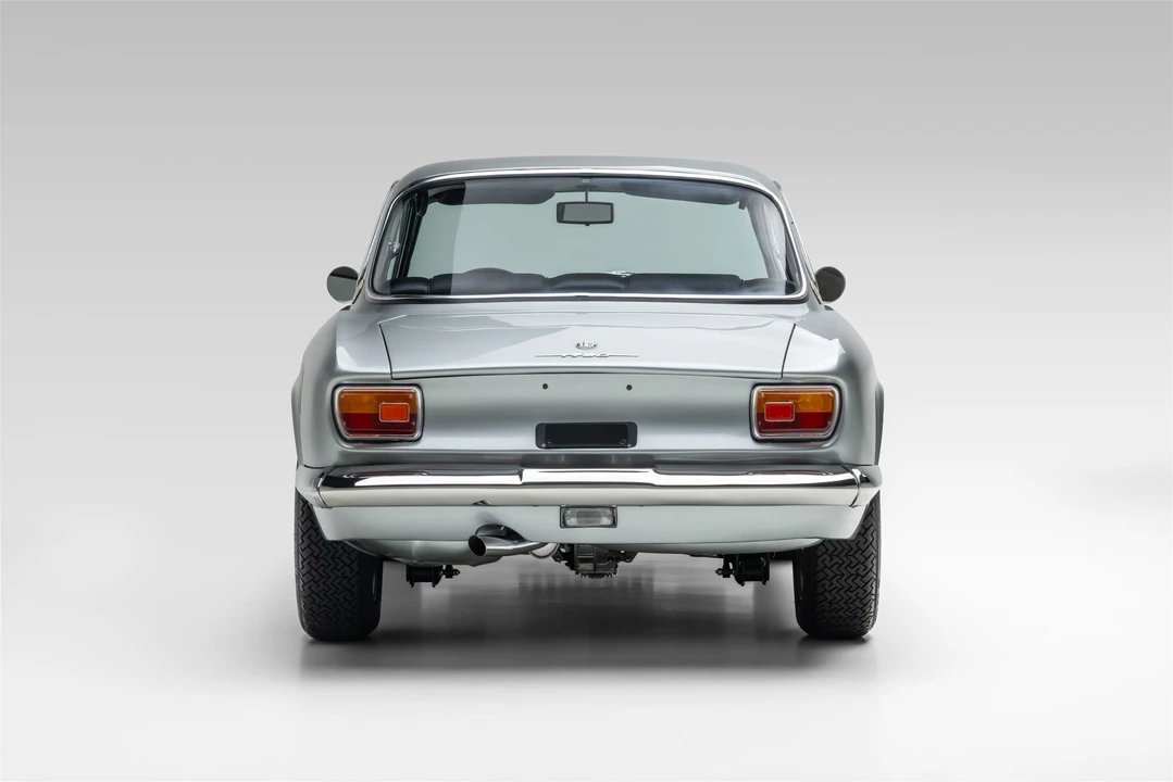 1969 Alfa Romeo 1750 GT Veloce - Image 8 of 31