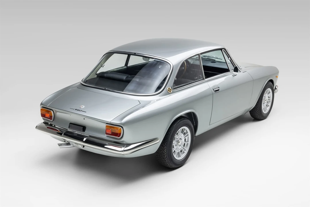 1969 Alfa Romeo 1750 GT Veloce - Image 12 of 31