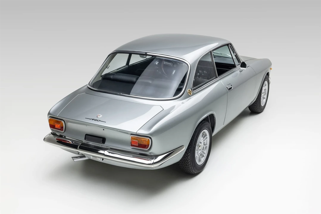 1969 Alfa Romeo 1750 GT Veloce - Image 11 of 31