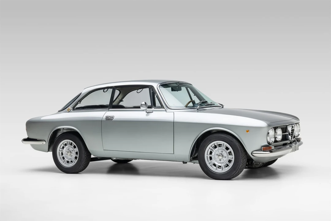 1969 Alfa Romeo 1750 GT Veloce - Image 16 of 31